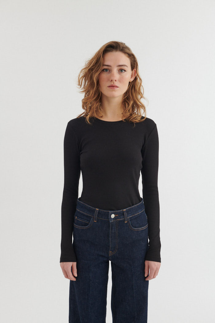 Basic Apparel Ludmilla LS Tee T-shirts 001 Black